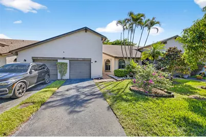 8228 NW 100th Way, Tamarac, FL 33321 - Photo 11