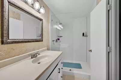 8228 NW 100th Way, Tamarac, FL 33321 - Photo 15