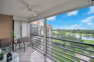 900 St Charles Pl, Pembroke Pines, FL 33026 - Photo 17