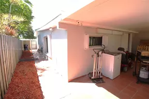11031 SW 43rd St, Miami, FL 33165 - Photo 25