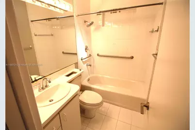 11031 SW 43rd St, Miami, FL 33165 - Photo 23