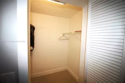 11031 SW 43rd St, Miami, FL 33165 - Photo 21