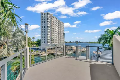 2089 NE 121st Rd, North Miami, FL 33181 - Photo 17