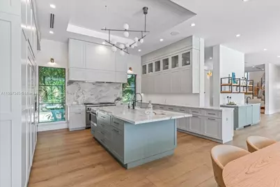 11907 SW 70th Ave, Pinecrest, FL 33156 - Photo 3