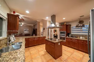 20805 SW 242nd St, Homestead, FL 33031 - Photo 9