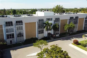 3040 NE 16th Ave, Oakland Park, FL 33334 - Photo 7