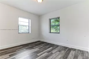 1071 NW 34th St, Miami, FL 33127 - Photo 11