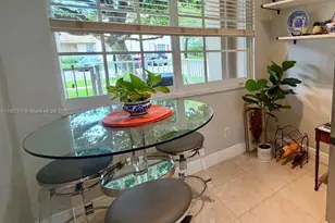 3172 Fairway Cir, Davie, FL 33328 - Photo 5