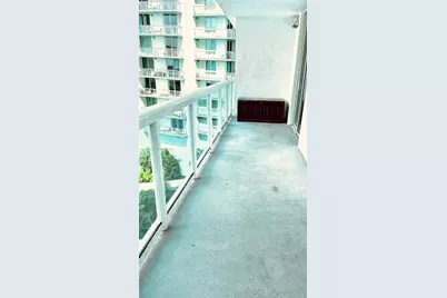 1800 N Bayshore Dr #1906, Miami, FL 33132 - Photo 9