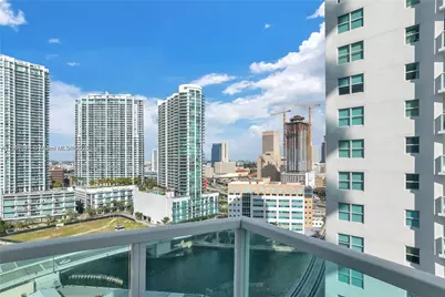 41 SE 5th St #1217, Miami, FL 33131 - Photo 1