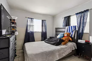 231 SW 8th Ct, Pompano Beach, FL 33060 - Photo 11