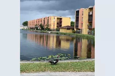 4803 NW 7th St #403-14, Miami, FL 33126 - Photo 1