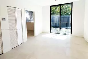 1547 NW 2nd St, Miami, FL 33125 - Photo 3