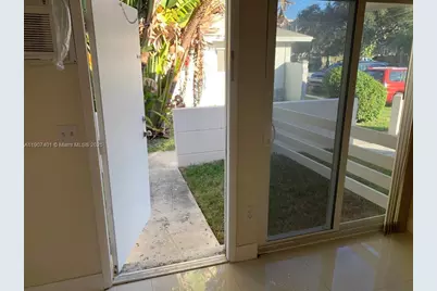 1511 NE 117th St #2, Miami, FL 33161 - Photo 3