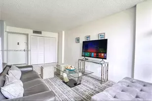 16909 N Bay Rd, Sunny Isles Beach, FL 33160 - Photo 3