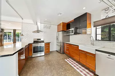 501 NW 45th St, Miami, FL 33127 - Photo 17