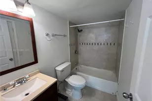 345 Ocean Dr, Miami Beach, FL 33139 - Photo 13