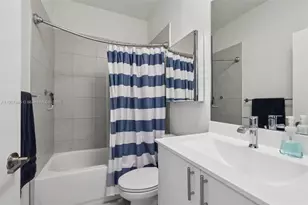 8001 NW 41st St, Doral, FL 33166 - Photo 23