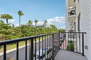 8001 NW 41st St, Doral, FL 33166 - Photo 39