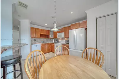 16394 SW 75th St, Miami, FL 33193 - Photo 15