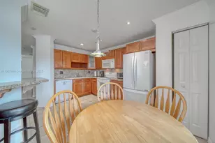 16394 SW 75th St, Miami, FL 33193 - Photo 15