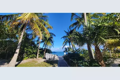 881 Ocean Dr #TH10, Key Biscayne, FL 33149 - Photo 17