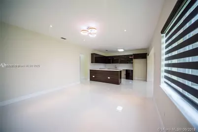 1748 NE 180th St, North Miami Beach, FL 33162 - Photo 5