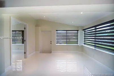 1748 NE 180th St, North Miami Beach, FL 33162 - Photo 9