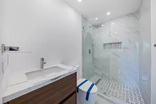 242 Palm Ave, Miami Beach, FL 33139 - Photo 17