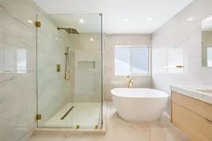 242 Palm Ave, Miami Beach, FL 33139 - Photo 5