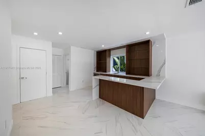 242 Palm Ave, Miami Beach, FL 33139 - Photo 33