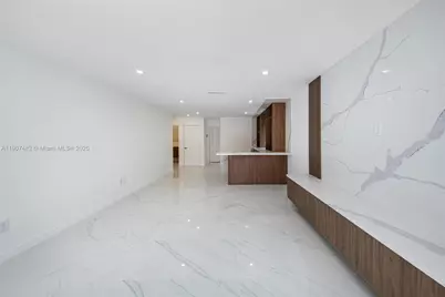 242 Palm Ave, Miami Beach, FL 33139 - Photo 35