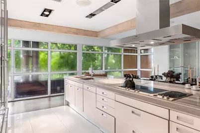 1606 S Bayshore Dr #-, Miami, FL 33133 - Photo 23