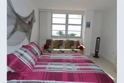 5701 Collins Ave #304, Miami Beach, FL 33140 - Photo 17