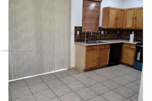 21207 NW 14th Pl, Miami Gardens, FL 33169 - Photo 5