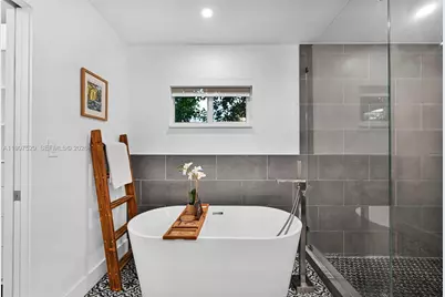 150 NE 50th Ter, Miami, FL 33137 - Photo 5