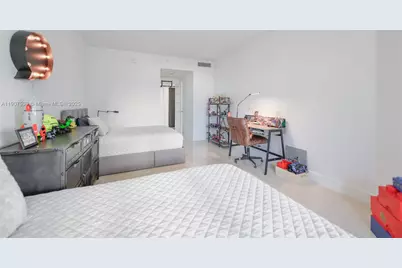 21050 Point Pl #702, Aventura, FL 33180 - Photo 17