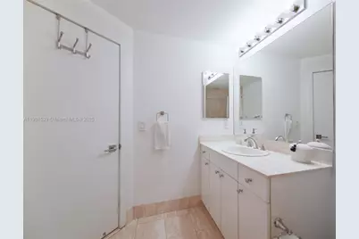 21050 Point Pl #702, Aventura, FL 33180 - Photo 19