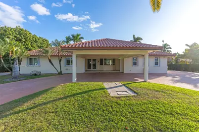 19790 SW 208th St, Miami, FL 33187 - Photo 9