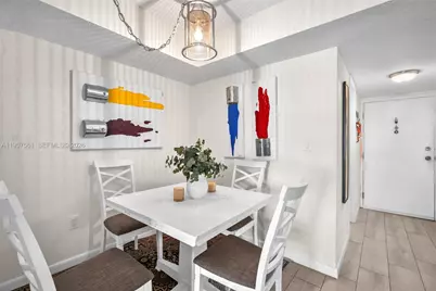 2600 Collins Ave #206, Miami Beach, FL 33140 - Photo 11