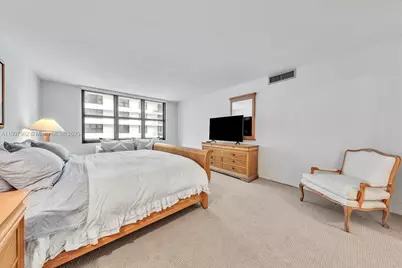 9801 Collins Ave #14Y, Bal Harbour, FL 33154 - Photo 37