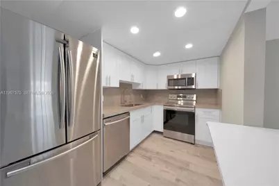 200 Galen Dr #308, Key Biscayne, FL 33149 - Photo 5