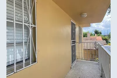 3432 NW 4th St #2, Miami, FL 33125 - Photo 13