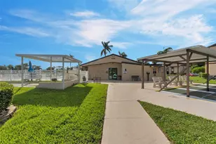 442 Pine Glen Ln, Greenacres, FL 33463 - Photo 37