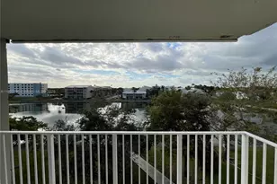 8260 SW 210th St, Cutler Bay, FL 33189 - Photo 7