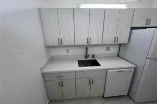 8260 SW 210th St, Cutler Bay, FL 33189 - Photo 5