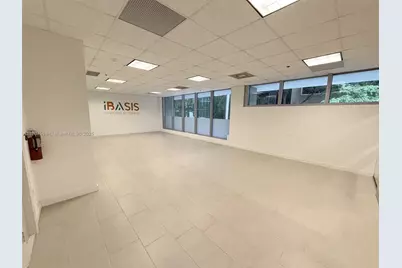 150 SE 2nd Ave #208, Miami, FL 33131 - Photo 5