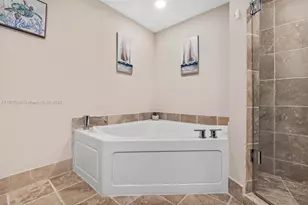 18201 Collins Ave, Sunny Isles Beach, FL 33160 - Photo 7