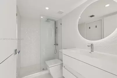 7601 E Treasure Dr #2305, North Bay Village, FL 33141 - Photo 11