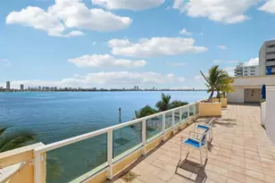 7601 E Treasure Dr, North Bay Village, FL 33141 - Photo 31